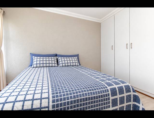 2 BEDROOM APARTMENT FOR SALE IN RANDPARK RIDGE